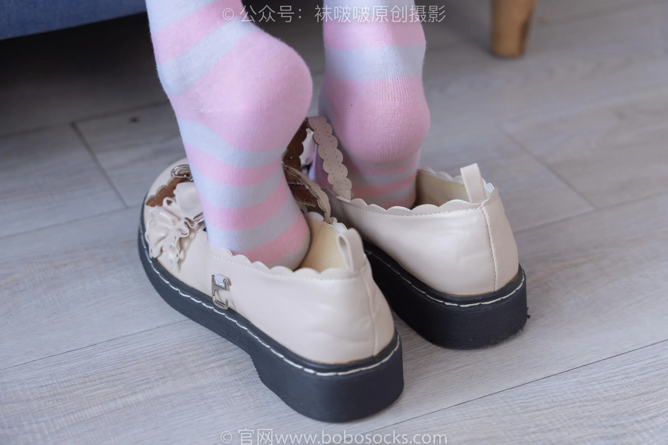 [BoBoSocks袜啵啵]NO.229 稚予-板鞋、皮鞋、两双大腿袜[22] [46P]插图2